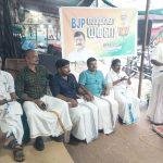 വൈകാരികത ചൂഷണം ചെയ്യുന്നു; കുടുംബത്തിന്റെ പേരില്‍ ഫണ്ട് പിരിച്ചു; മനാഫിനെതിരെ അര്‍ജുന്റെ കുടുംബം