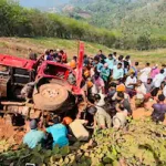 വയനാട് ജില്ലാ കോണ്‍ഗ്രസ് കമ്മറ്റി ഓഫിസില്‍ നേതാക്കള്‍ക്കെതിരെ പോസ്റ്ററുകള്‍