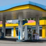പി ജയചന്ദ്രന് യാത്രാമൊഴി നൽകി കേരളം; അന്ത്യാഞ്ജലി അർപ്പിച്ച് ആയിരങ്ങൾ