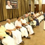 ചോദ്യം ചെയ്യാൻ വിളിച്ചു; ഓടക്കുഴൽ വാദനത്തിൽ ഹൃദയം കീഴടക്കി ഹിരൺദാസ്